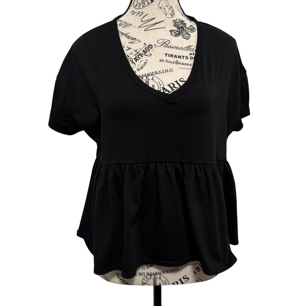 Livi by Olivia Rae Womens M Black V-Neck Peplum Babydoll Top Short Sleeve Ruffle